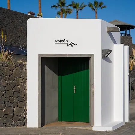 Volcan Con Piscina E Impresionantes Vistas Al Mar, Padel Y Mini Golf En Montana Roja Villa Playa Blanca
